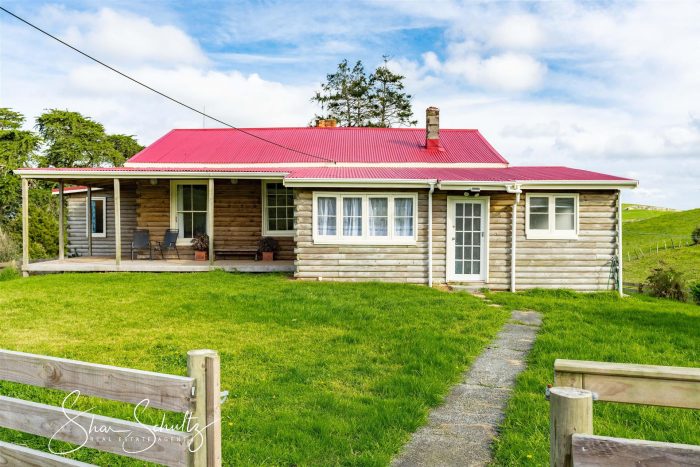 353 Gorge Road, Maungaturoto, Kaipara, Northland, 0588, New Zealand