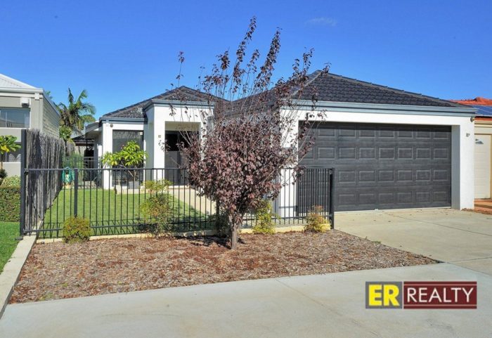 19C Coonawarra Dr, Caversham WA 6055, Australia