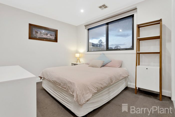 Unit 1/35 Irving St, Mount Waverley VIC 3149, Australia