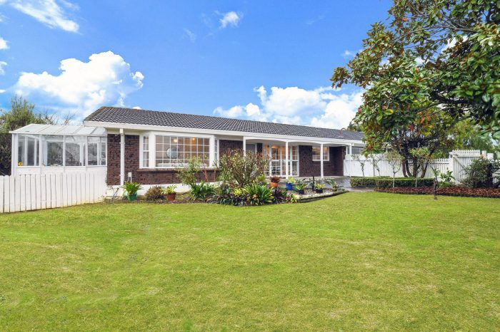 5 Majesty Place, Farm Cove, Manukau City, Auckland, 2012, New Zealand
