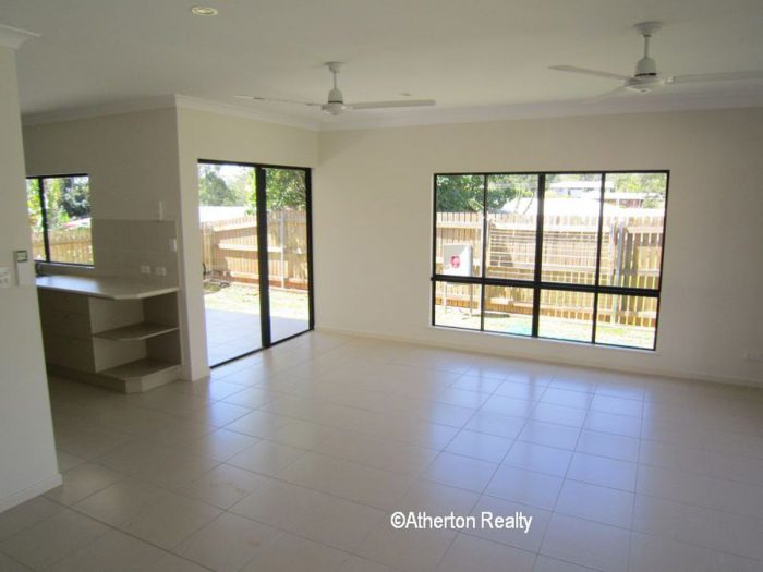 4 Mazlin St, Atherton QLD 4883, Australia