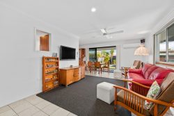 15 Birubi St, Minyama QLD 4575, Australia