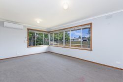 5 Elmore St, Hamilton VIC 3300, Australia