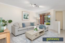 5 Versailles Pkwy, Aubin Grove WA 6164, Australia