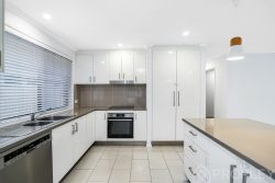 1/14 Bambaroo Cres, Tweed Heads NSW 2485, Australia