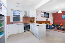 Unit 1/2 Wickham Ave, Forest Hill VIC 3131, Australia