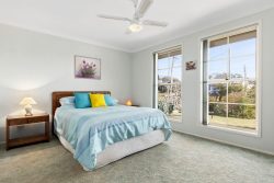 24 Bolt St, Shoalhaven Heads NSW 2535, Australia