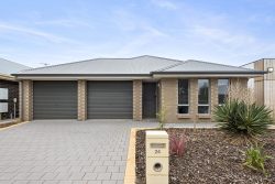 24 Cook St, Seaford Meadows SA 5169, Australia