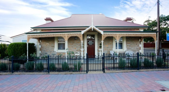 15 Montefiore St, Kapunda SA 5373, Australia