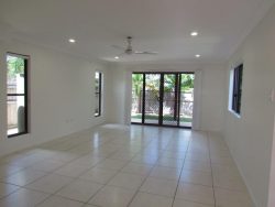 Unit 2/83 Pacific Dr, Blacks Beach QLD 4740, Australia