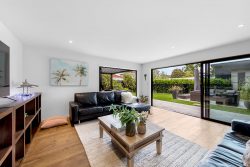 23A Harbour View Road, Point Chevalier, Auckland, 1022, New Zealand