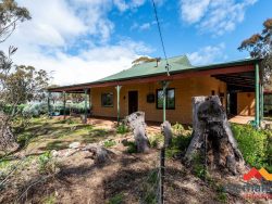 19 Doodenanning Rd, Greenhills WA 6302, Australia