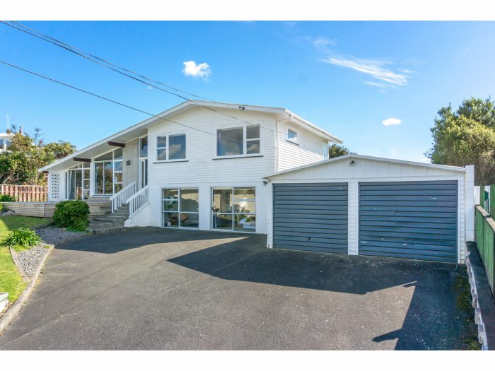 21 Acacia Crescent, Glenview, Hamilton, Waikato, 3206, New Zealand