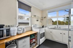 24 Lincoln St, Lindisfarne TAS 7015, Australia