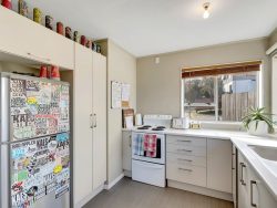 15A Colchester Crescent, Newlands, Wellington, 6037, New Zealand