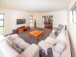 35 Mauldeth Terrace, Churton Park, Wellington, 6037, New Zealand