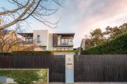 6 Monomeath Ave, Toorak VIC 3142, Australia