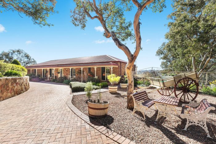 6 Morris Cl, Greenleigh NSW 2620, Australia