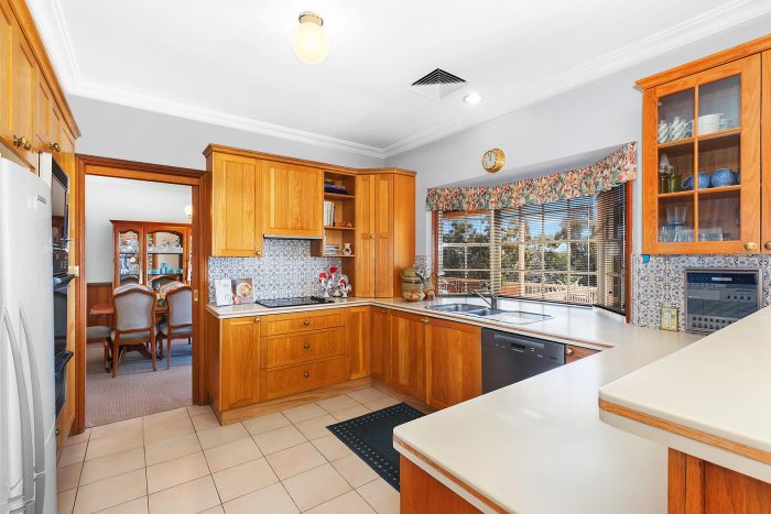 6 Morris Cl, Greenleigh NSW 2620, Australia