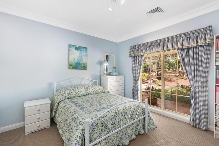 6 Morris Cl, Greenleigh NSW 2620, Australia