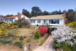 19 Nimby Pl, Cooma NSW 2630, Australia