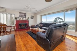 19 Nimby Pl, Cooma NSW 2630, Australia