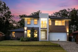 19 Nyngan Pl, Miranda NSW 2228, Australia