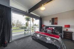 12 Wikiriwhi Crescent, Awapuni, Palmerston North, Manawatu / Whanganui, 4412, New Zealand