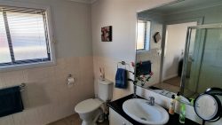 Unit 5/103 Pearce St, Howlong NSW 2643, Australia