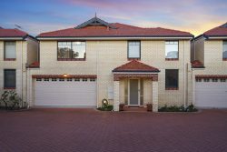 6/162 Stock Rd, Attadale WA 6156, Australia