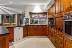 24 Chay St, Shailer Park QLD 4128, Australia