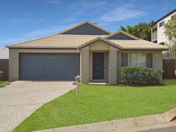 13 Emerald Cres, Springfield QLD 4300, Australia