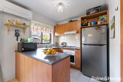 Unit 3/7 Regan St, St Albans VIC 3021, Australia