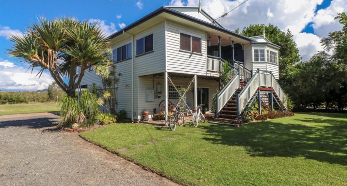 40 Godfreys Ave, Bli Bli QLD 4560, Australia