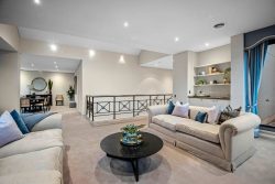 1/4 Tahara Rd, Toorak VIC 3142, Australia