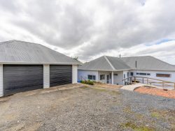 24 Bates Street, Riverton, Southland, 9822, New Zealand