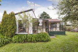 14 Meadowbrook Drive, Cloverlea, Palmerston North, Manawatu / Whanganui, 4412, New Zealand