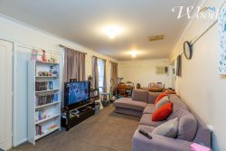 521 Webb St, Lavington NSW 2641, Australia