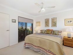 18 Angahook Cres, Upper Coomera QLD 4209, Australia