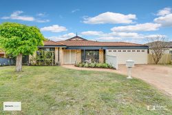 24 Tintagel Pl, Ballajura WA 6066, Australia