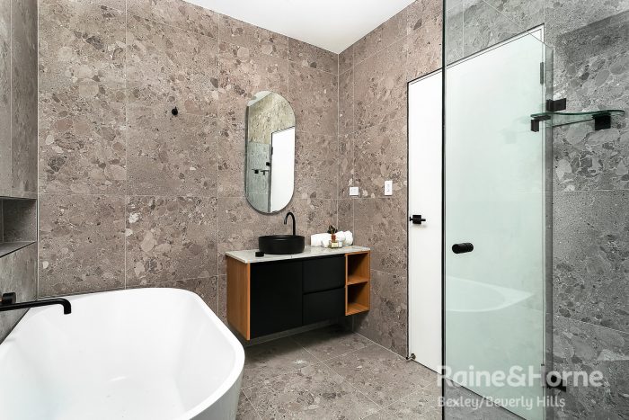 75 Bayview St, Bexley NSW 2207, Australia