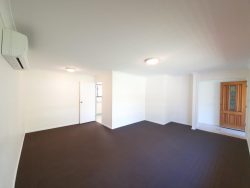 6 Calgaroo Ave, Muswellbrook NSW 2333, Australia