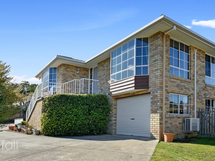 8 Katrina Ct, Lindisfarne TAS 7015, Australia