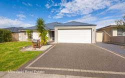 129 Lancaster Rd, McKail WA 6330, Australia