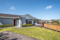 15 Maraval Crescent, Grenada Village, Wellington, 6037, New Zealand