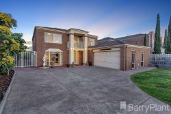 14 McLaren St, Mount Waverley VIC 3149, Australia