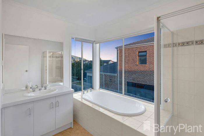 14 McLaren St, Mount Waverley VIC 3149, Australia