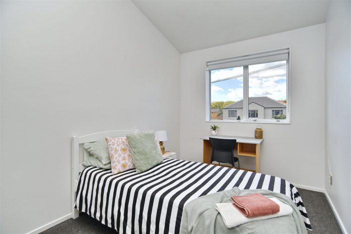 2/27 Brockworth Place, Riccarton, Christchurch City, Canterbury, 8011, New Zealand