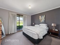 25 Seabrook St, Seven Mile Beach TAS 7170, Australia