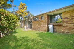 11 Silky Oak Ct, Oxenford QLD 4210, Australia